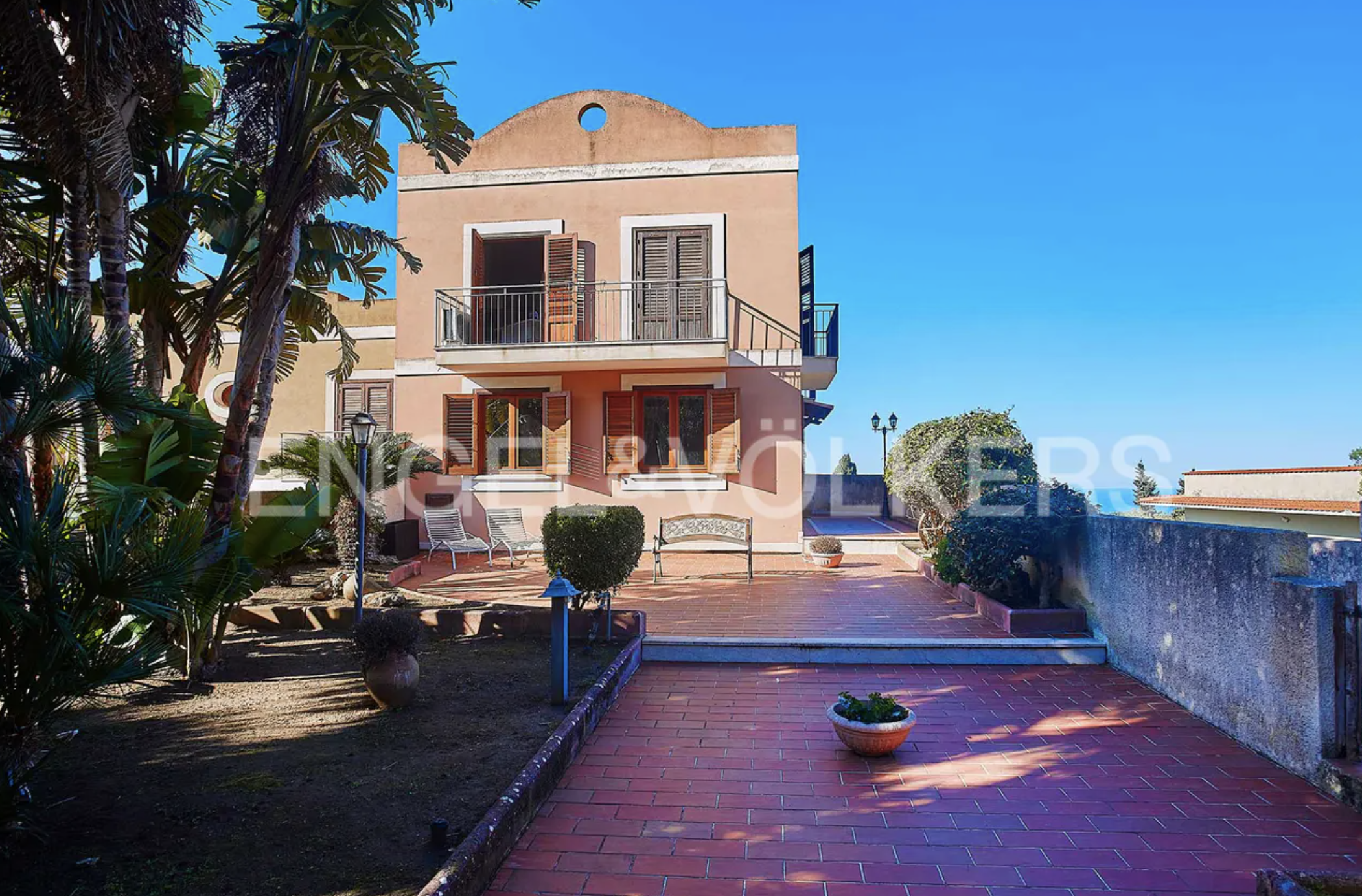 Homes for €80k: most beautiful view ever?