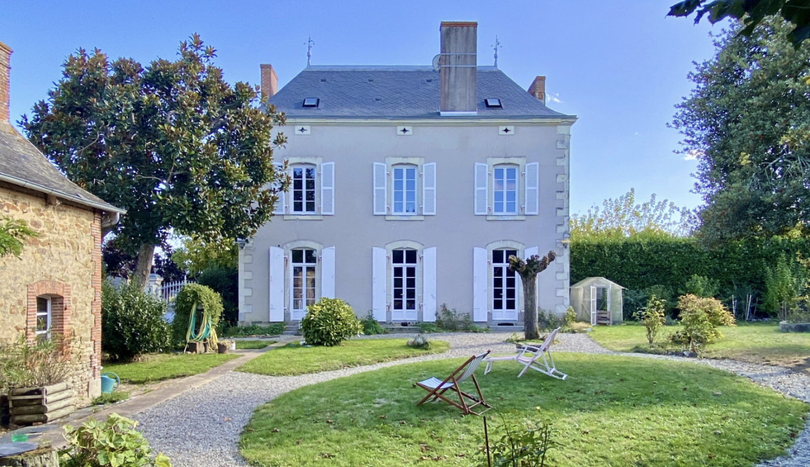 Château dreams for cheap